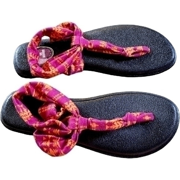 Sanuk Shoes - 💥NEW💥 SANUK TRIBAL PRINT SANDALS SZ 9